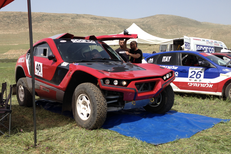 sol-t1-in-rally-mechora-on-the-pits
